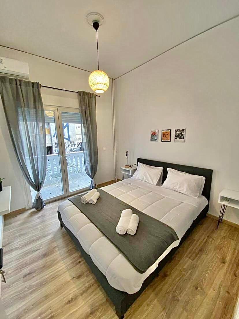 Comfortable Apartment In The City Center Athene Buitenkant foto