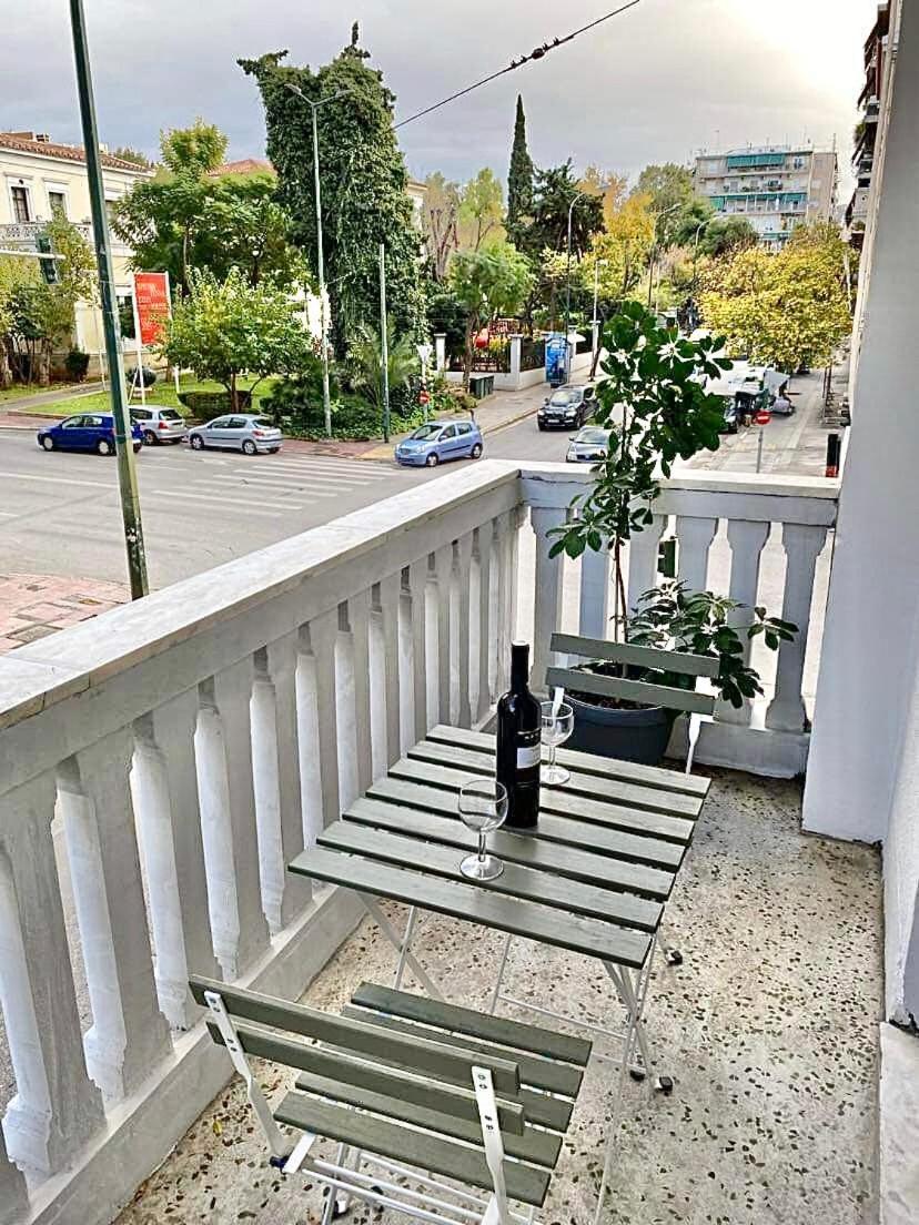 Comfortable Apartment In The City Center Athene Buitenkant foto
