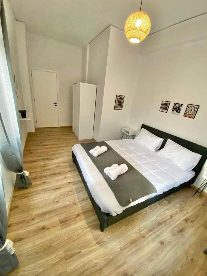 Comfortable Apartment In The City Center Athene Buitenkant foto